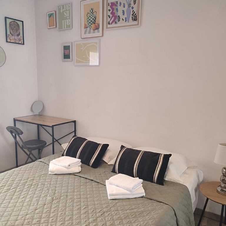 Studio de 25m2 - Extra centre - À 5 min à pied des plages - Commerces et restaurants sur place - Clim - Wifi - EXCEPTIONNEL - Studio Supérieur - 3