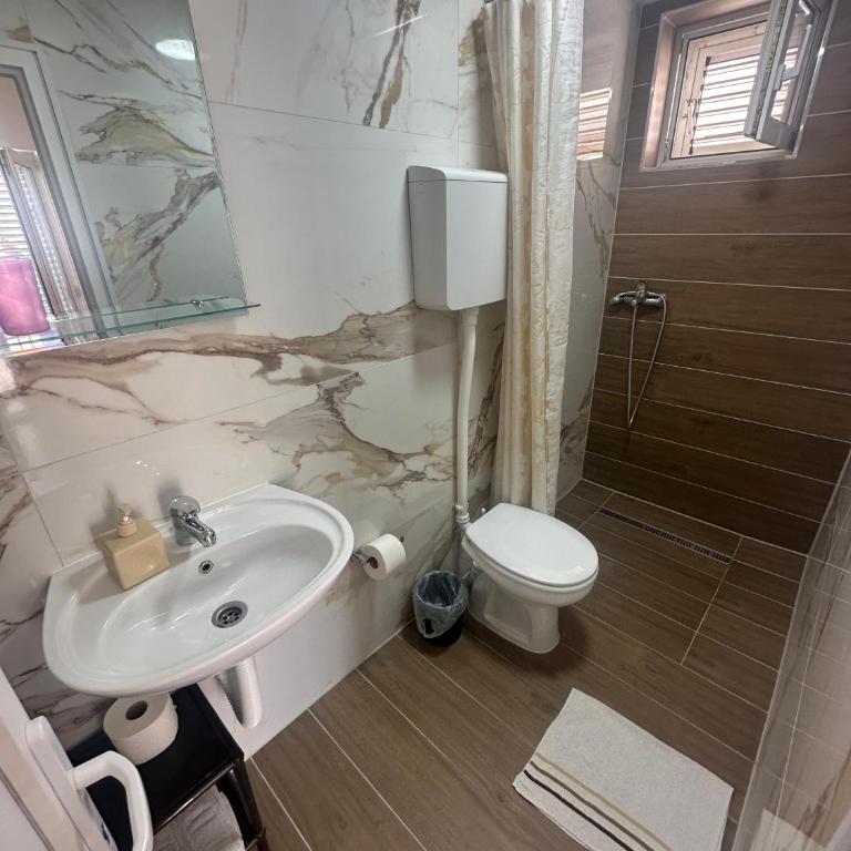 Guest House Mitrovic - Chambre Double avec Balcon - 1