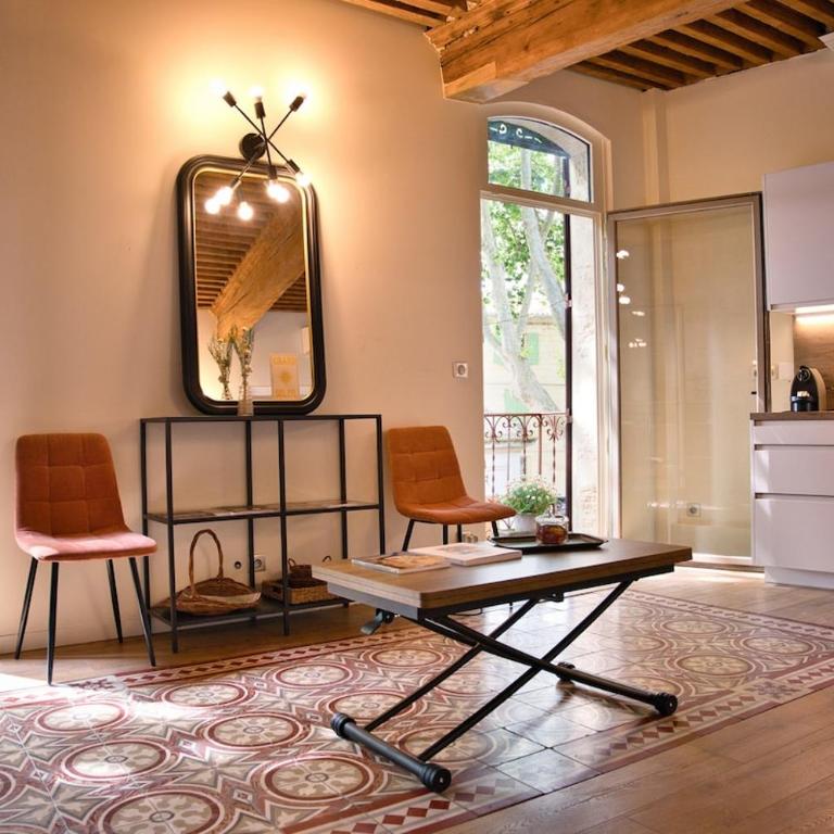 Elegant apartment with balcony - Maison Comte - Appartement 1 Chambre - 6