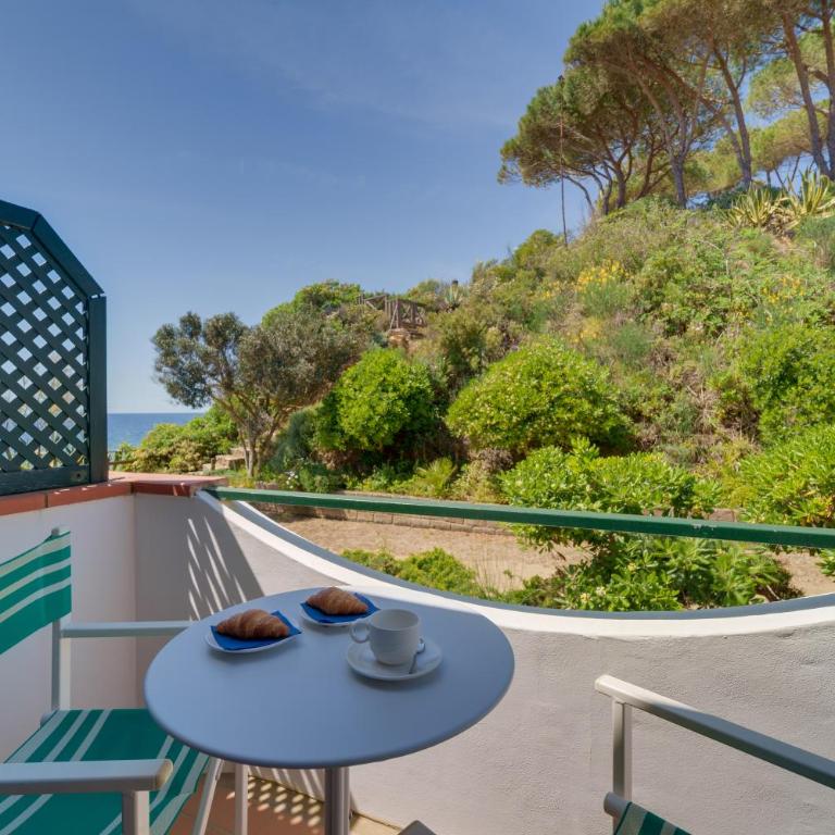 Hotel Antares - Camera Matrimoniale Deluxe con Vista Mare Laterale - 4