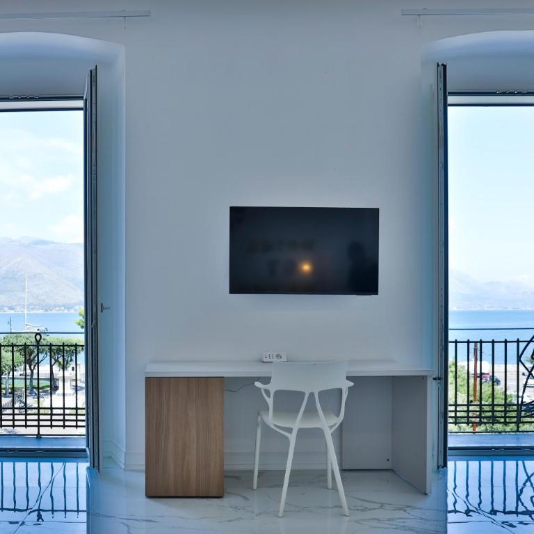 Gaeta Luxury Suites - Suite King con Vista Mare - 8