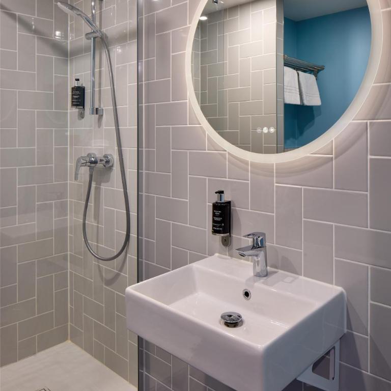Hôtel Sanso by HappyCulture - Chambre Quadruple avec Balcon - 8
