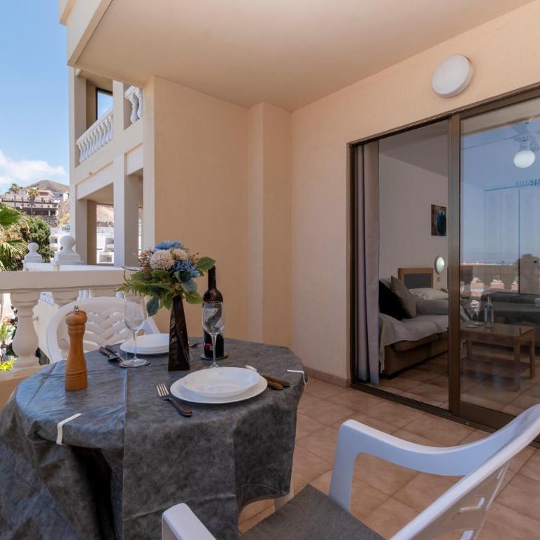 Central Studio Apartment Communal Heated Pool - Apartamento Estudio con balcón - 5