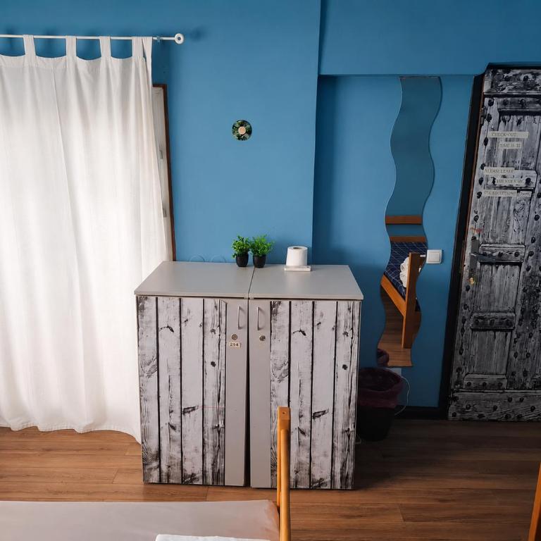 Hostel Bed&Coffee 360° - Chambre Double ou Lits Jumeaux avec Salle de Bains Commune - 6