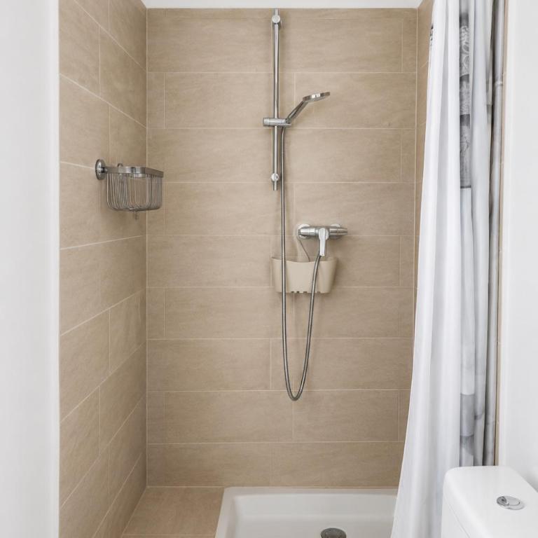 **** VERY CENTRAL Ajaccio 36 rue Fesch, cosy flat in city center pedestrian street, up to 4 people **** - Appartement - 14