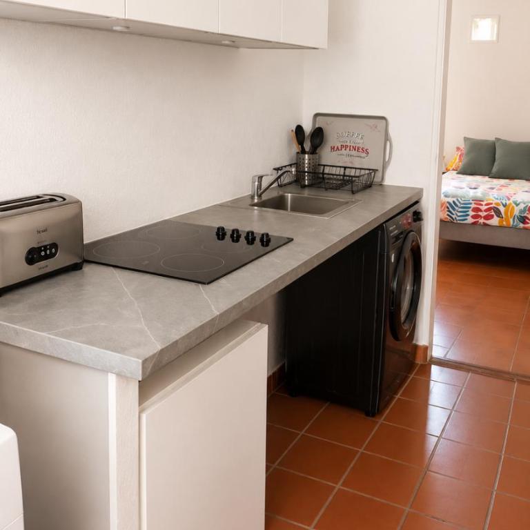 **** VERY CENTRAL Ajaccio 36 rue Fesch, cosy flat in city center pedestrian street, up to 4 people **** - Appartement - 15
