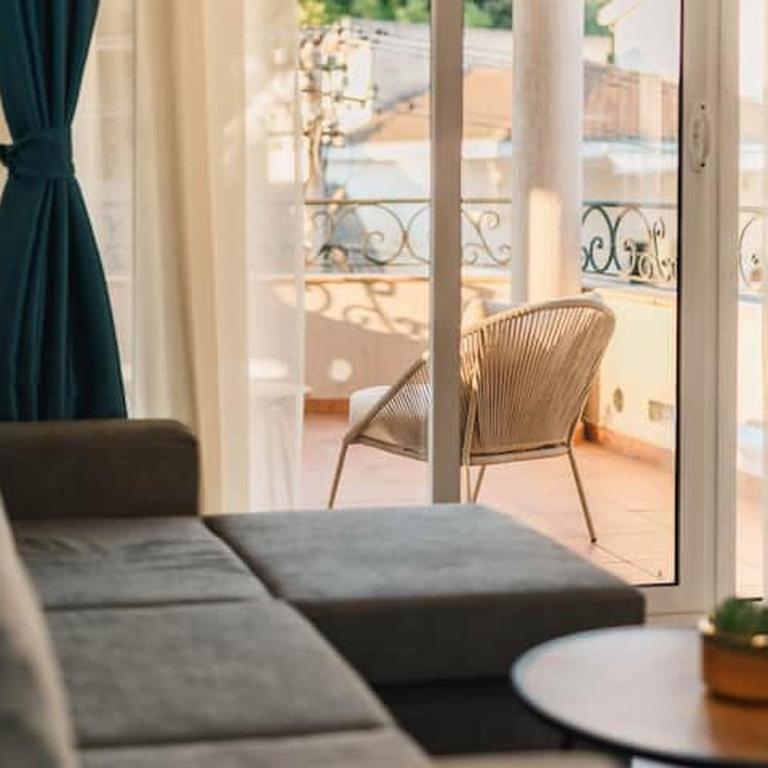 Apartman u Ulcinju - Apartman sa 3 Spavaće Sobe - 1