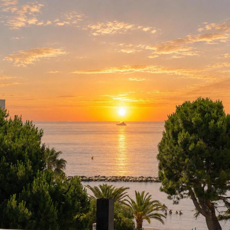 Studio proche aéroport Nice vue mer plage centre commercial CAP 3000 Arenas emplacement excellent ANG Azur Appart - Studio - Vue sur Mer - 30