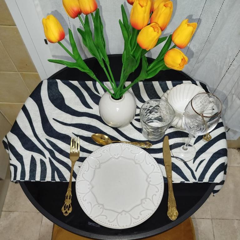 Indo Real OGGOB com - One-Bedroom Apartment - 88