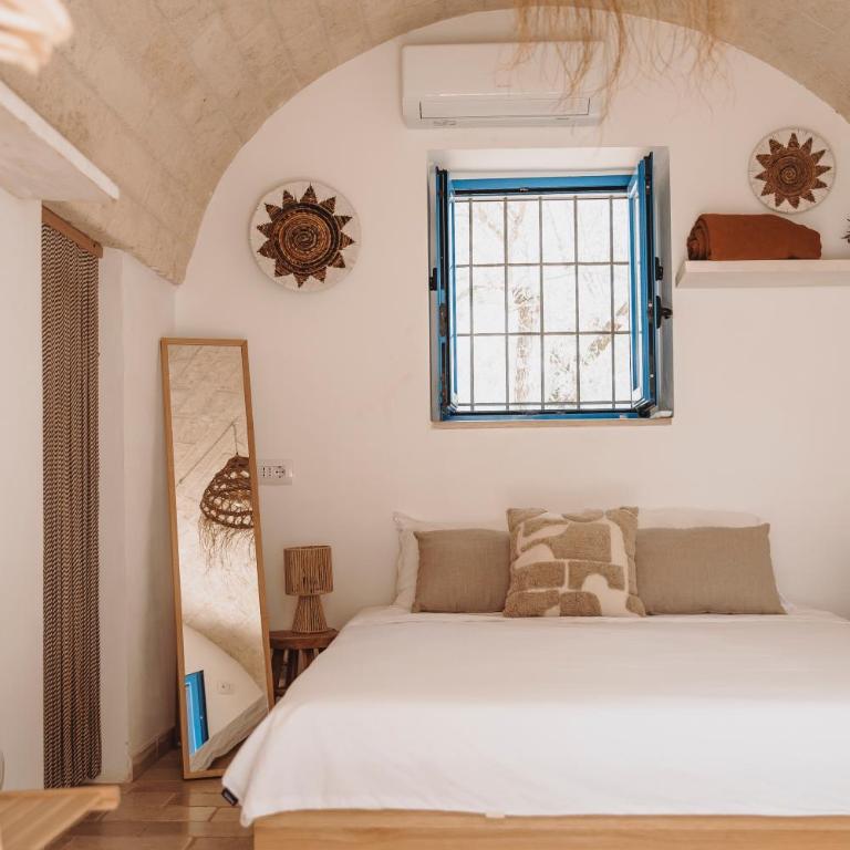 Trullo Serenità Charming Trullo with Private Pool in Apulië - Two-Bedroom House - 34