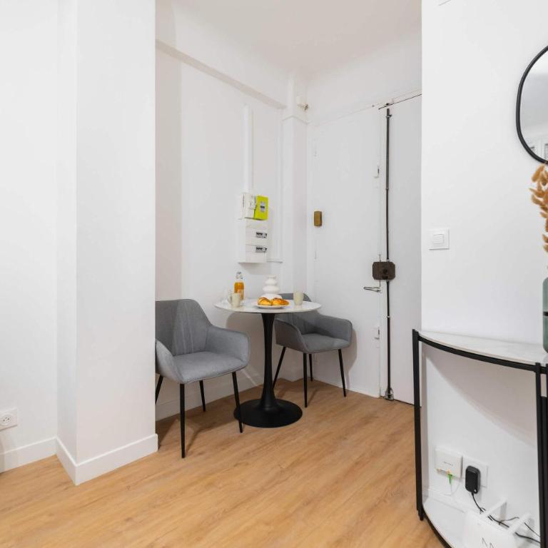 Studio elegant sacre coeur metro anvers - Paris 18 -2P - Studio - 5