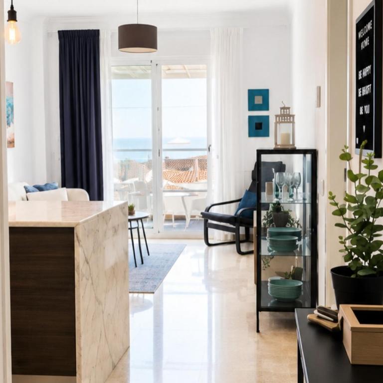 Cozy and quiet apartment with sea views - Two-Bedroom Apartment - 14