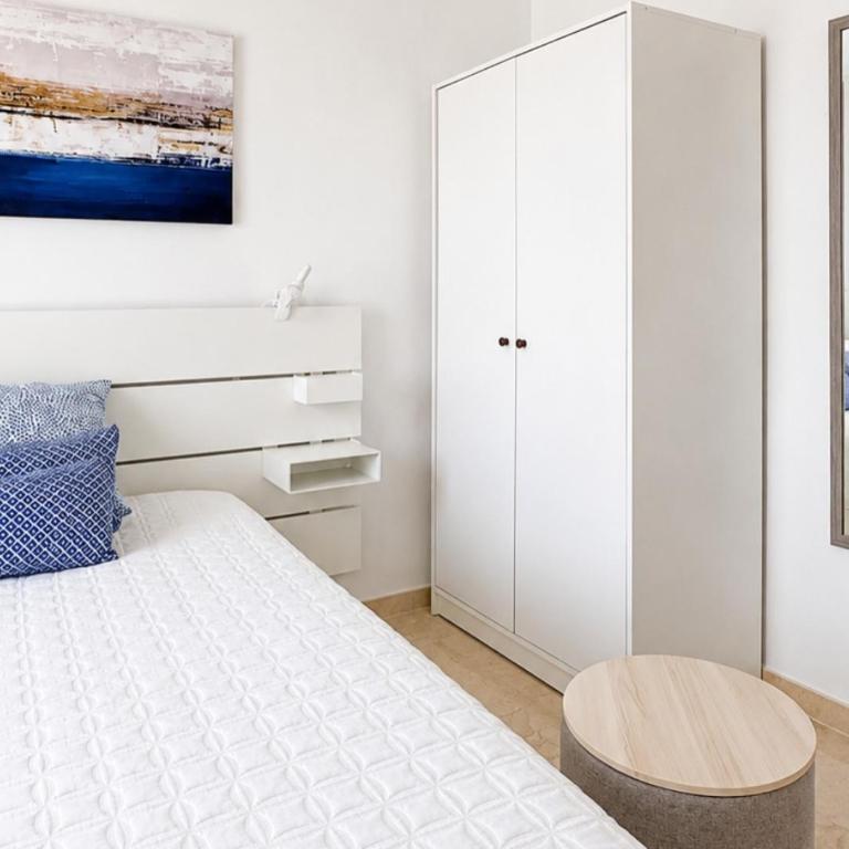 Cozy and quiet apartment with sea views - Two-Bedroom Apartment - 18