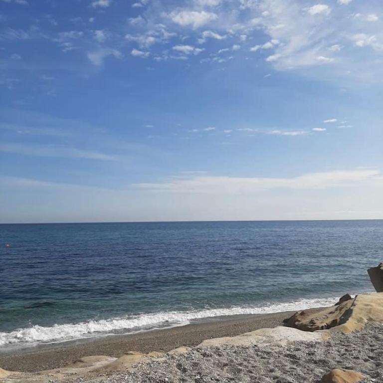 Cozy and quiet apartment with sea views - Two-Bedroom Apartment - 25