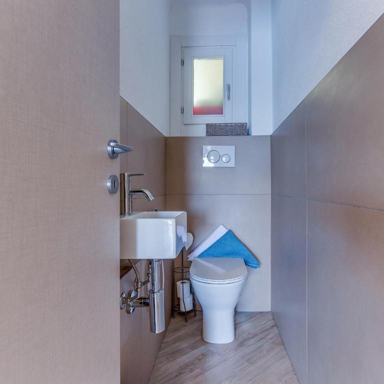 FLOTS BLEUS AP4513 By Riviera Holiday Homes - Appartement 2 Chambres avec Terrasse et Vue sur la Mer - 16