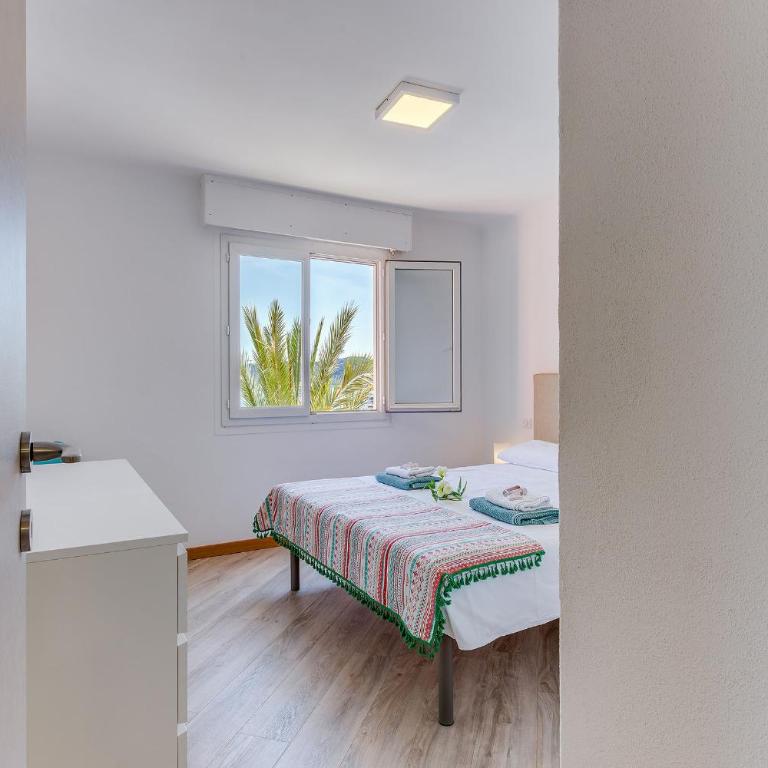 FLOTS BLEUS AP4513 By Riviera Holiday Homes - Appartement 2 Chambres avec Terrasse et Vue sur la Mer - 17