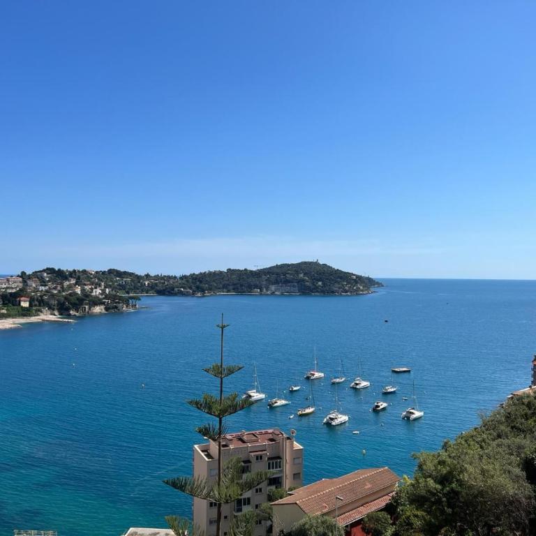 FLOTS BLEUS AP4513 By Riviera Holiday Homes - Appartement 2 Chambres avec Terrasse et Vue sur la Mer - 28