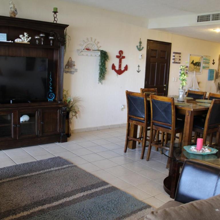 Sonoran Spa Ground Floor - 109-W - Apartment - 13