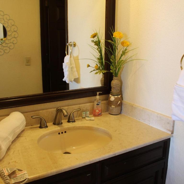Sonoran Spa Ground Floor - 109-W - Apartment - 25