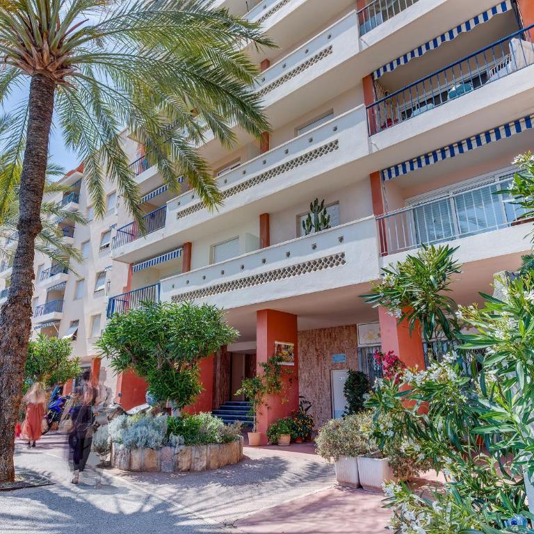 FLOTS BLEUS AP4513 By Riviera Holiday Homes - Appartement 2 Chambres avec Terrasse et Vue sur la Mer - 27