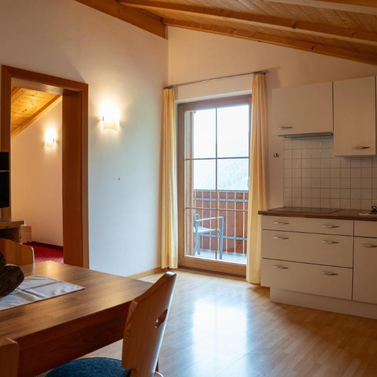 Ferienhof Blaas - Appartamento Deluxe con 2 Camere da Letto e Vista Giardino - 4