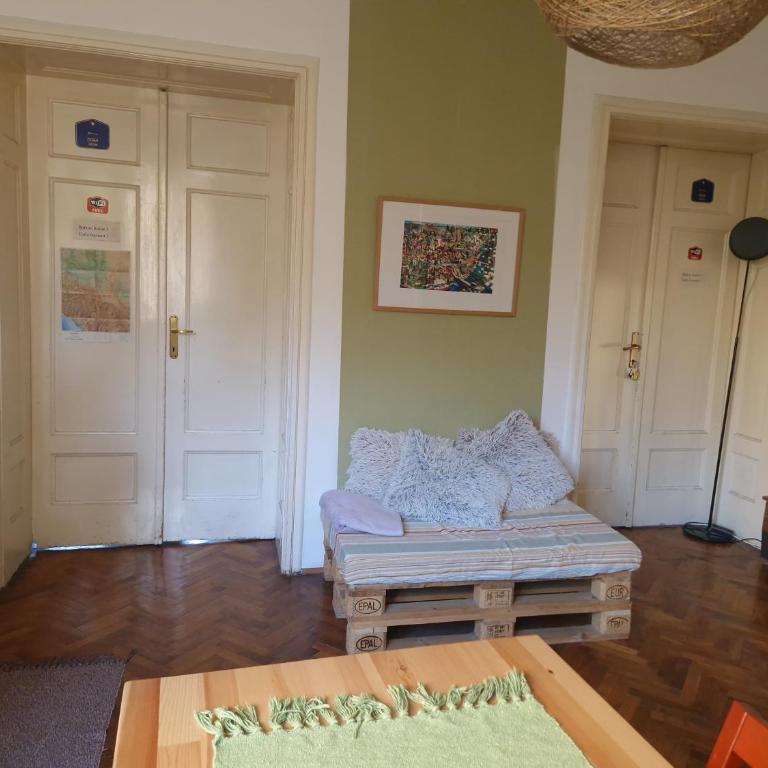 Urban Stay Balkanska - Chambre Triple avec Terrasse - 5