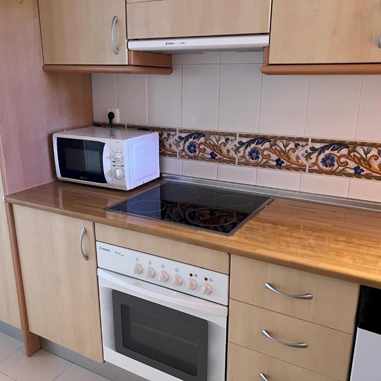Stylish Marbella Spot Pass the Keys - Apartment - 16