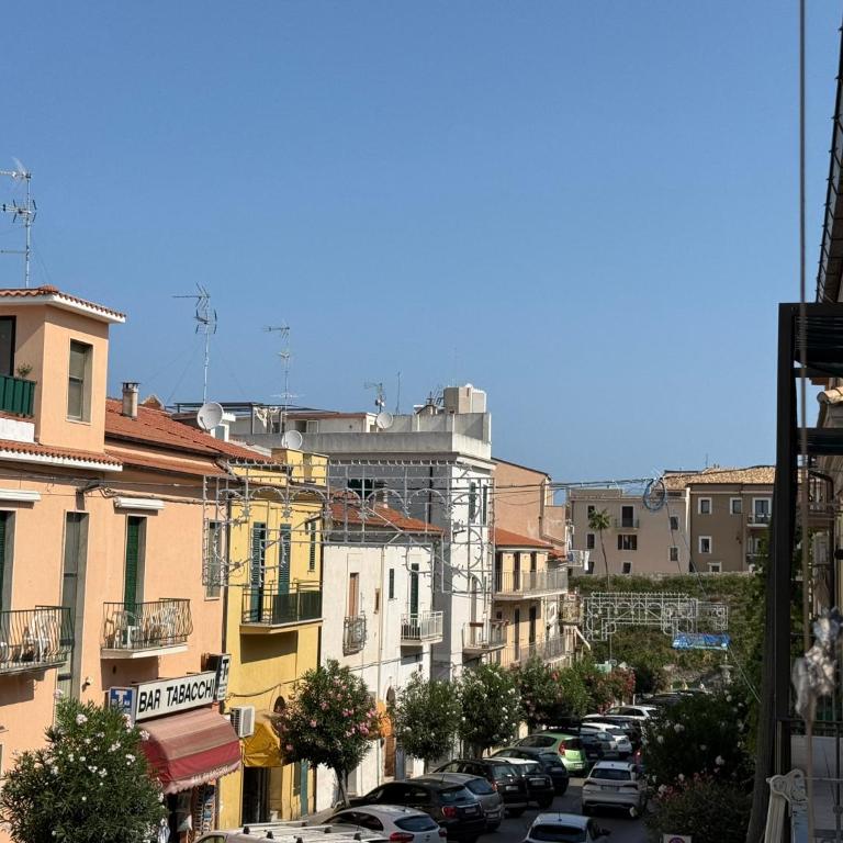 Via Frentana 17 - Appartamento con 1 Camera da Letto - 66