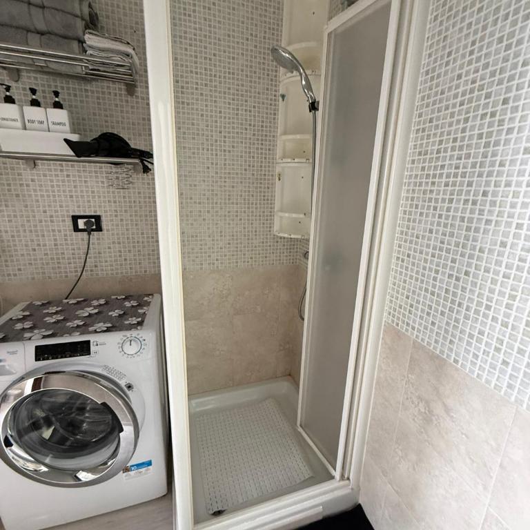 Via Frentana 17 - Appartamento con 1 Camera da Letto - 30