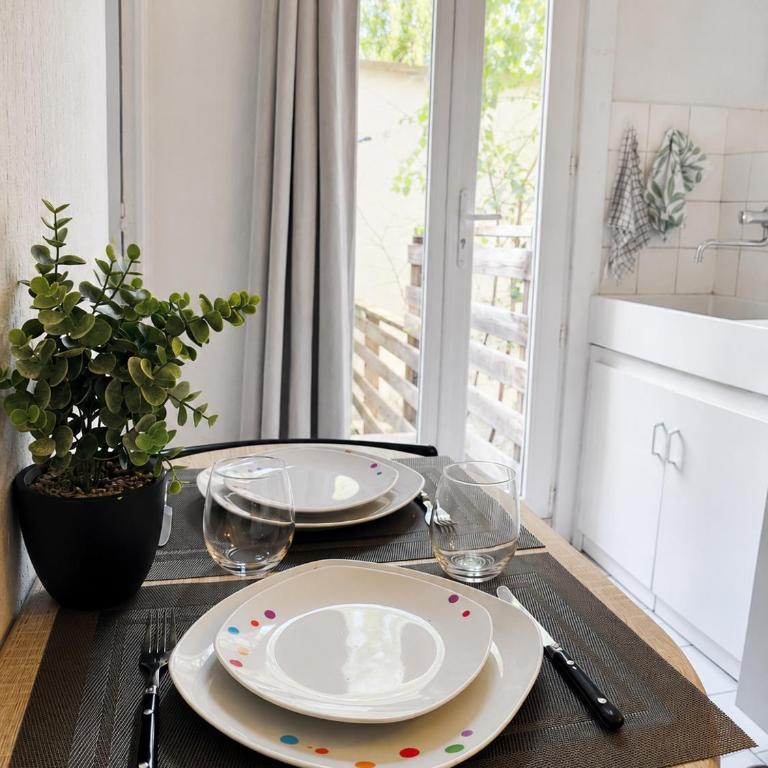 Studio cosy avec terrasse - Gare de Tours à 2min - Appartement 1 Chambre - 13