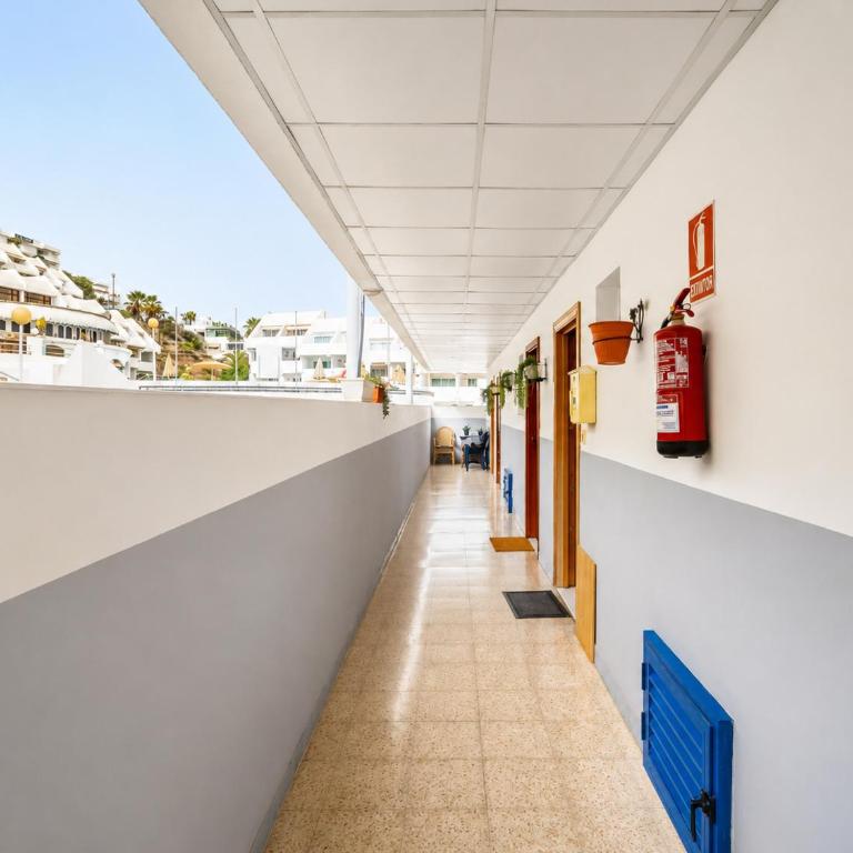 Sun Port Ocean Views - Renovated & Pool - Casa Vacanze - 15