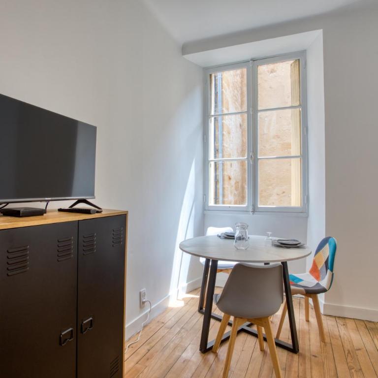 Studio, plein centre historique "Tourelle" - Apartment mit 1 Schlafzimmer - 2
