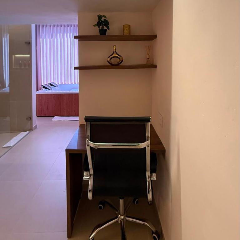 One Apartments Provenza - Queen Suite with Spa Bath - 2