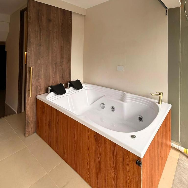 One Apartments Provenza - Presidential Suite - 10