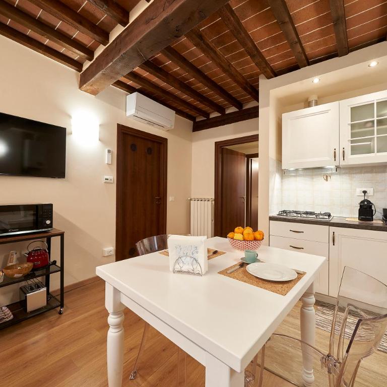 Casa di Chiara AC - Fast WiFi - Tuscan Charm - Near Historic Center - One-Bedroom Apartment - 2