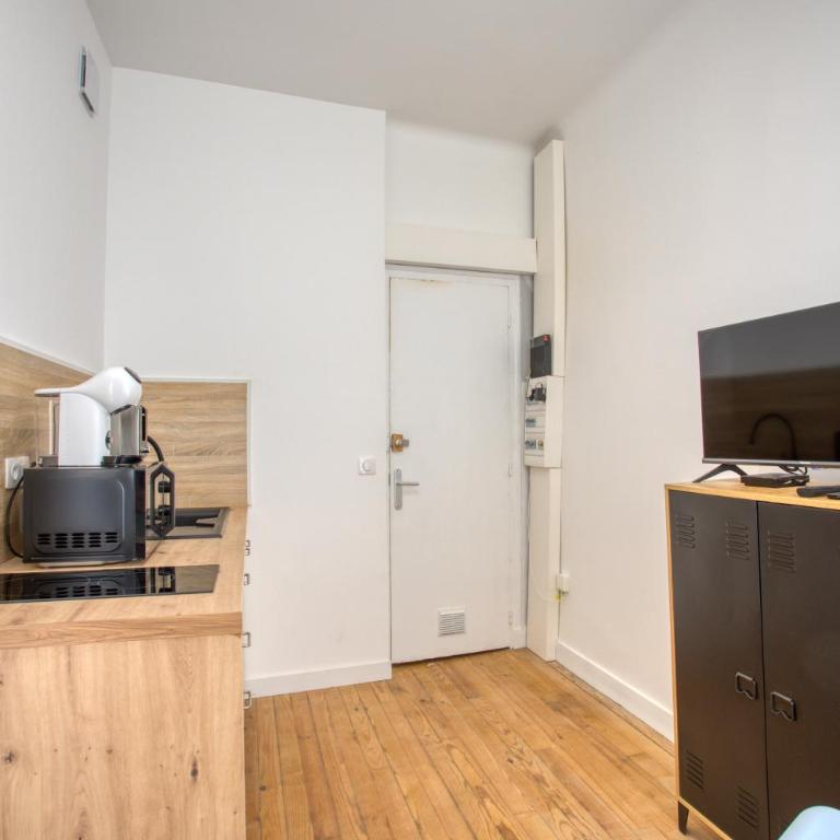 Studio, plein centre historique "Tourelle" - Apartment mit 1 Schlafzimmer - 10