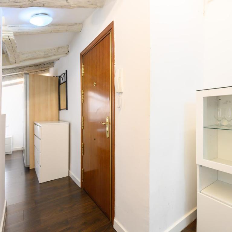 FER3452 - Ático de 1 dormitorio en Moncloa - Alquiler temporal - Appartement 1 Chambre - 9