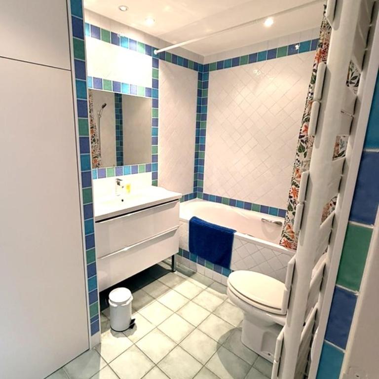 Villa Menton La Pomponette climatisée écrin de verdure a deux pas du centre - Maison 2 Chambres - 14