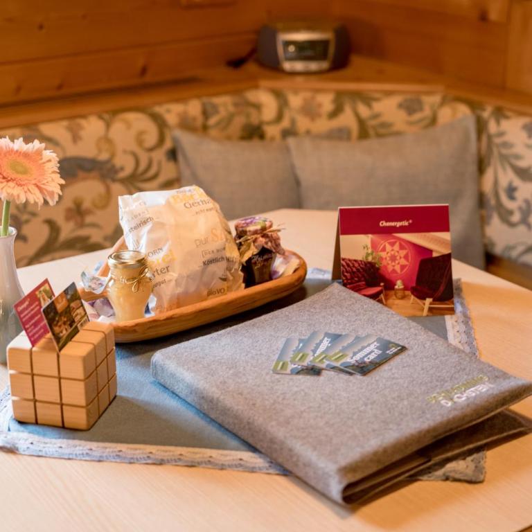 MEINE HEIMAT - Charming Mountain Apartments & Free Summercard - Apartment mit 2 Schlafzimmern und Balkon - 2