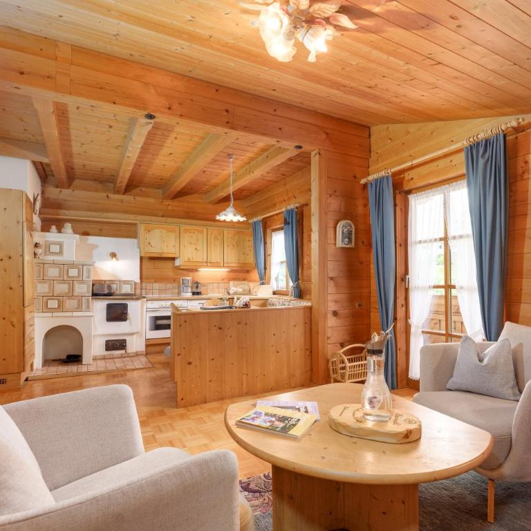 MEINE HEIMAT - Charming Mountain Apartments & Free Summercard - Apartment mit 2 Schlafzimmern und Balkon - 1