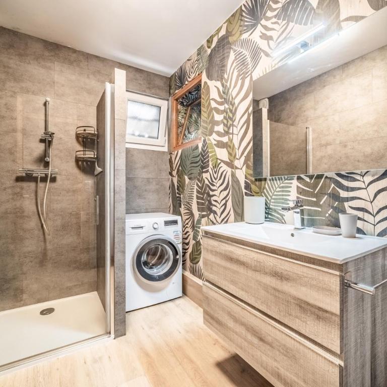 Gîte Du Noiret - Chambre Quadruple avec Douche - 11