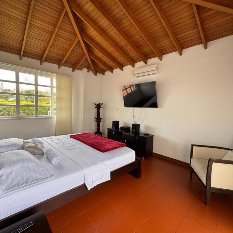 Casa Ideal para Eventos y Grupos - Futbol y Voley - Casa de 7 dormitorios - 7