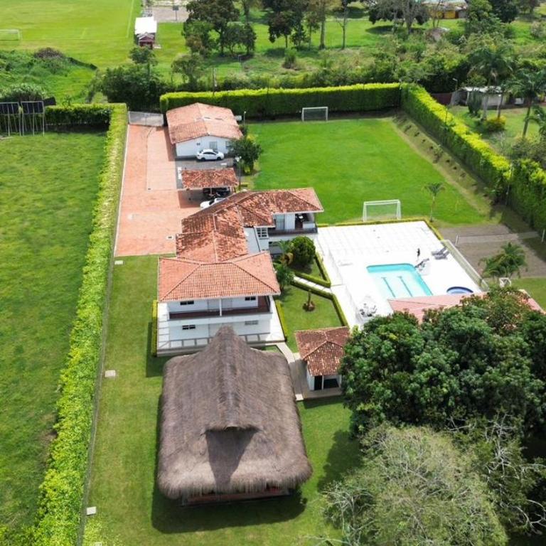 Casa Ideal para Eventos y Grupos - Futbol y Voley - Casa de 7 dormitorios - 24