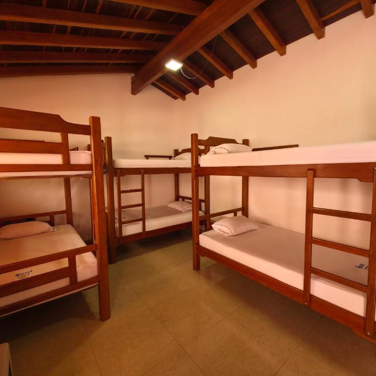 Hotel Monarca - Family Room with Balcony - 14