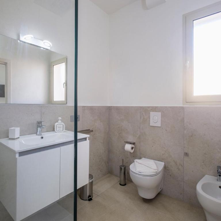 Taylor House - Your room in Olbia - Doppelzimmer mit eigenem Bad - 8