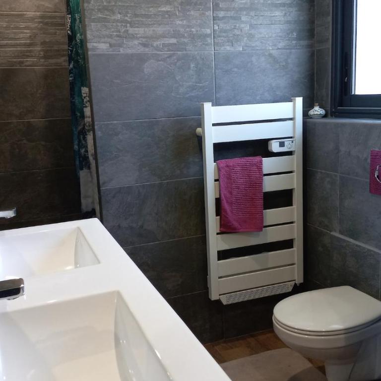 Gite calme proche du village - Maison 2 Chambres - 9