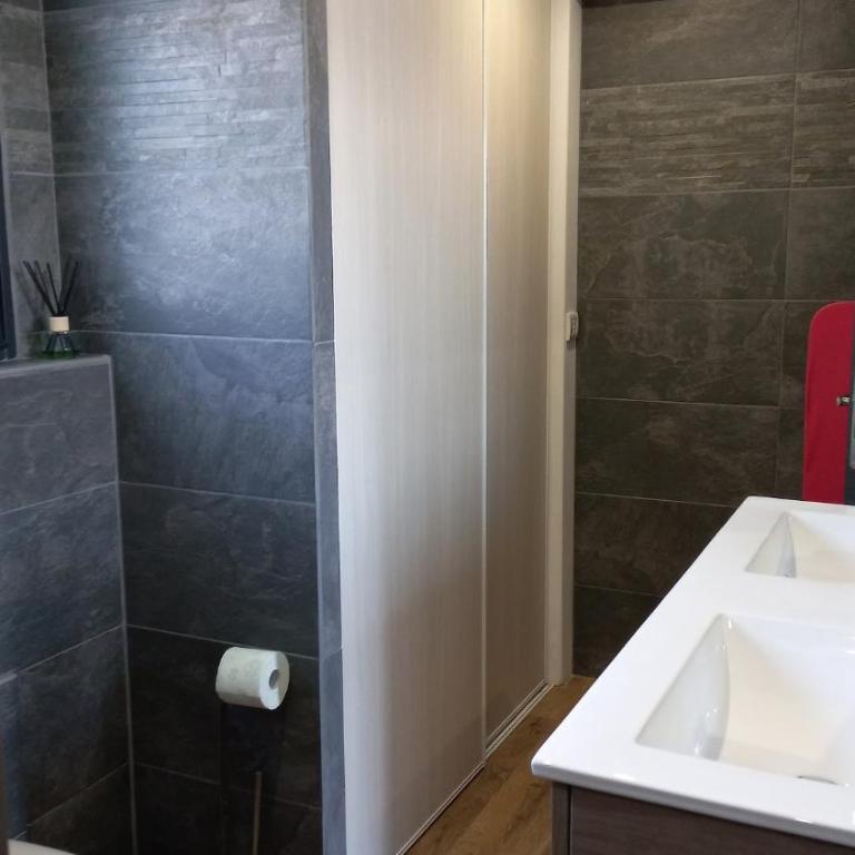 Gite calme proche du village - Maison 2 Chambres - 10