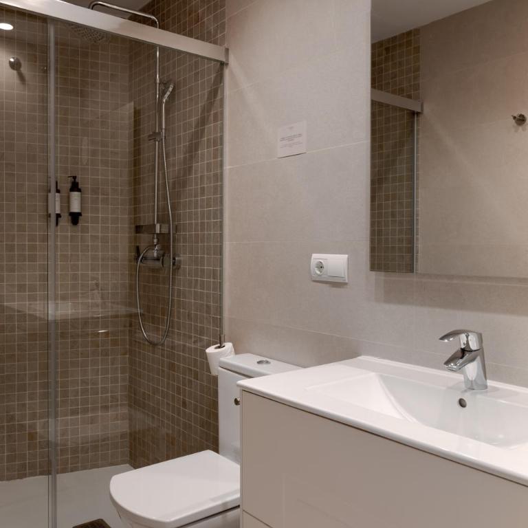 Souviron de Torres by Caleta Homes - One-Bedroom Deluxe Apartment - 3