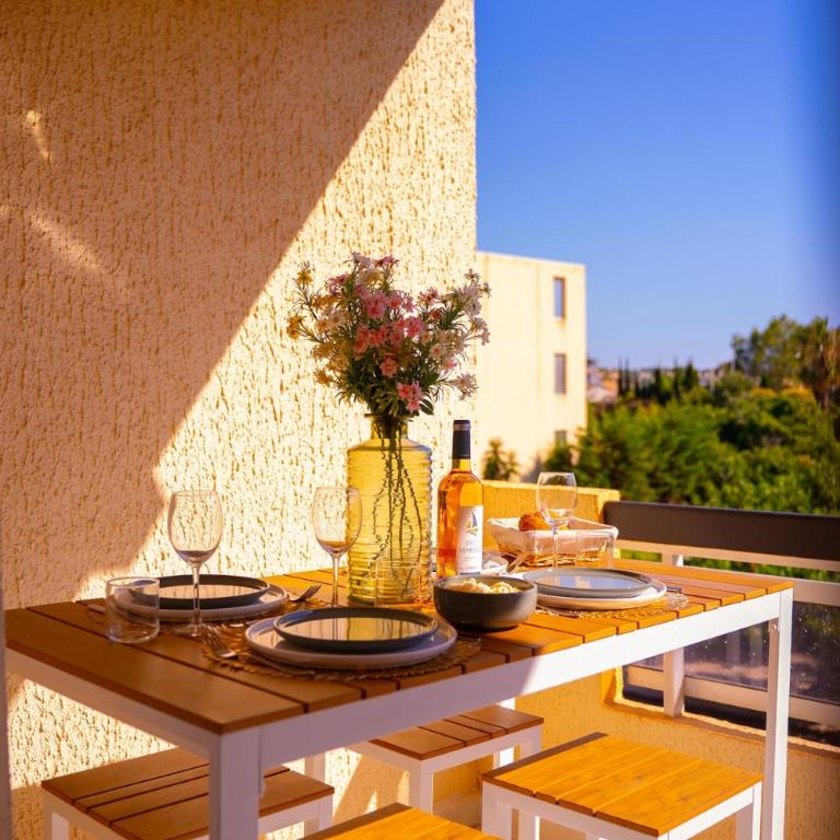 Magnifique T2 proche du centre de Sanary sur mer - Appartement 1 Chambre avec Balcon - 2