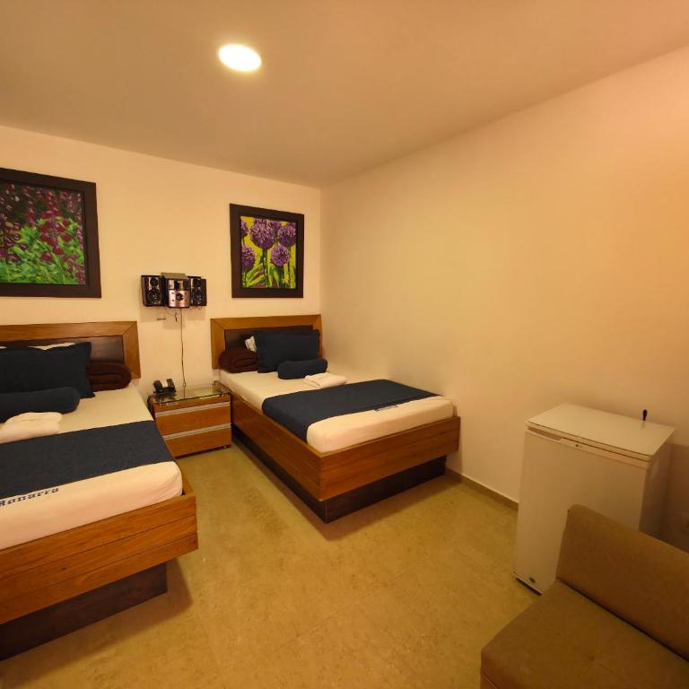 Hotel Monarca - Twin Room - 5